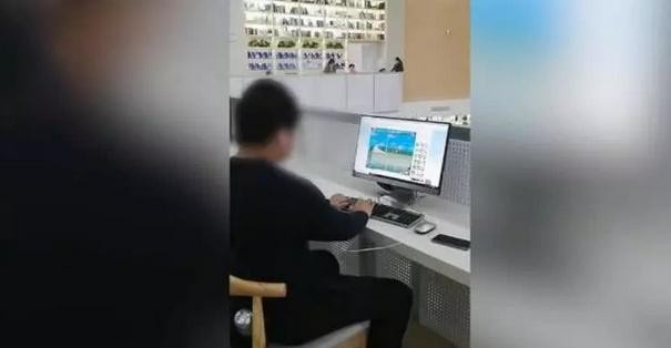 在圖書館機房玩游戲會怎么樣