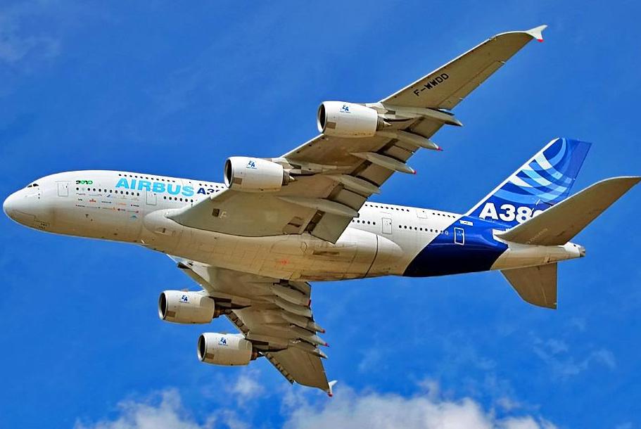 飛機為什么不能開手機