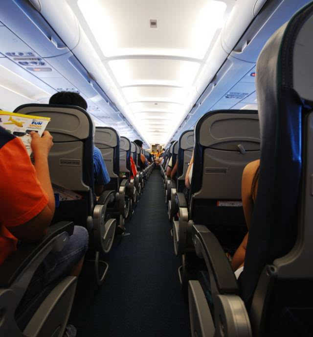 坐飛機為什么要關手機