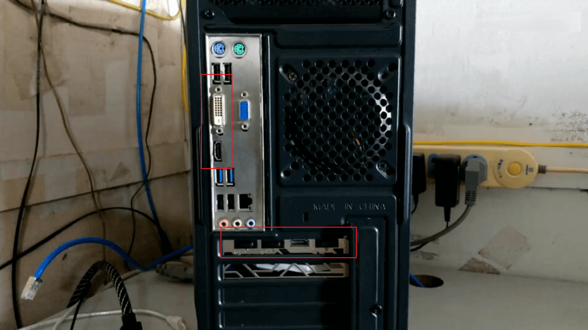 電腦主機接上電視后電流聲