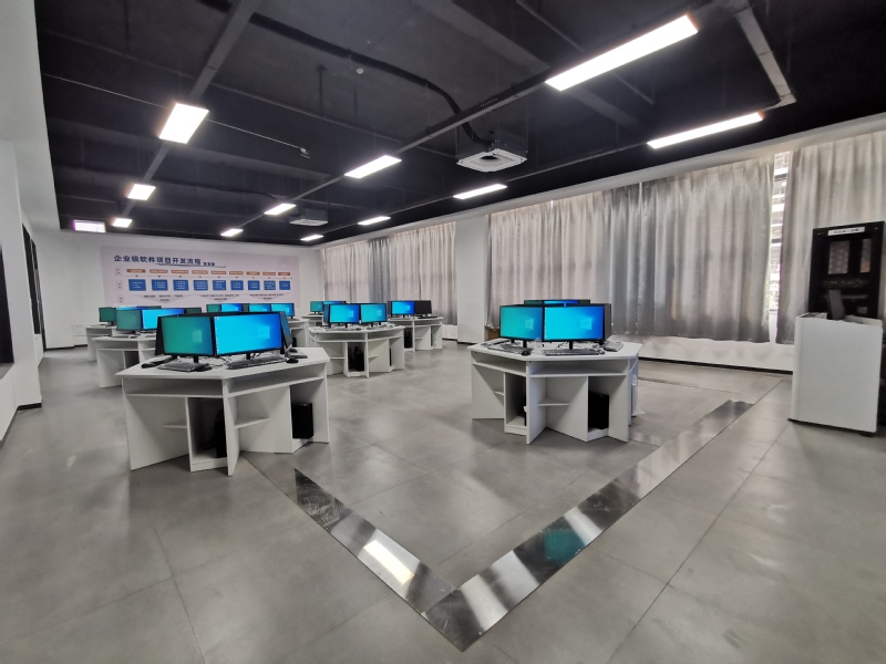 金職院圖信機房怎么樣