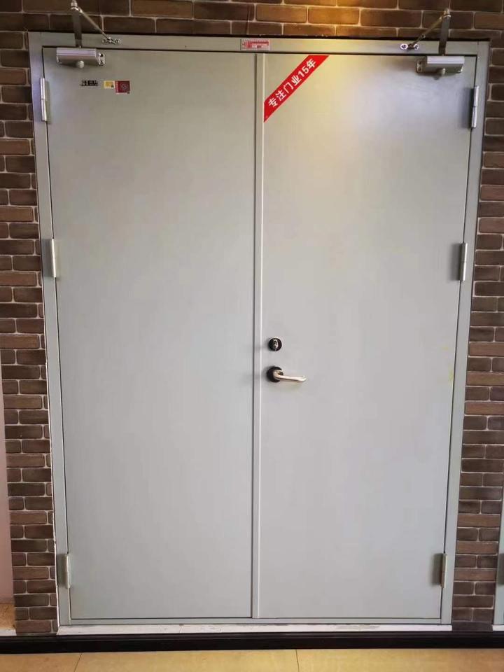 機房防火門怎么樣安裝的
