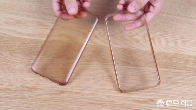 為什么手機殼會變黃